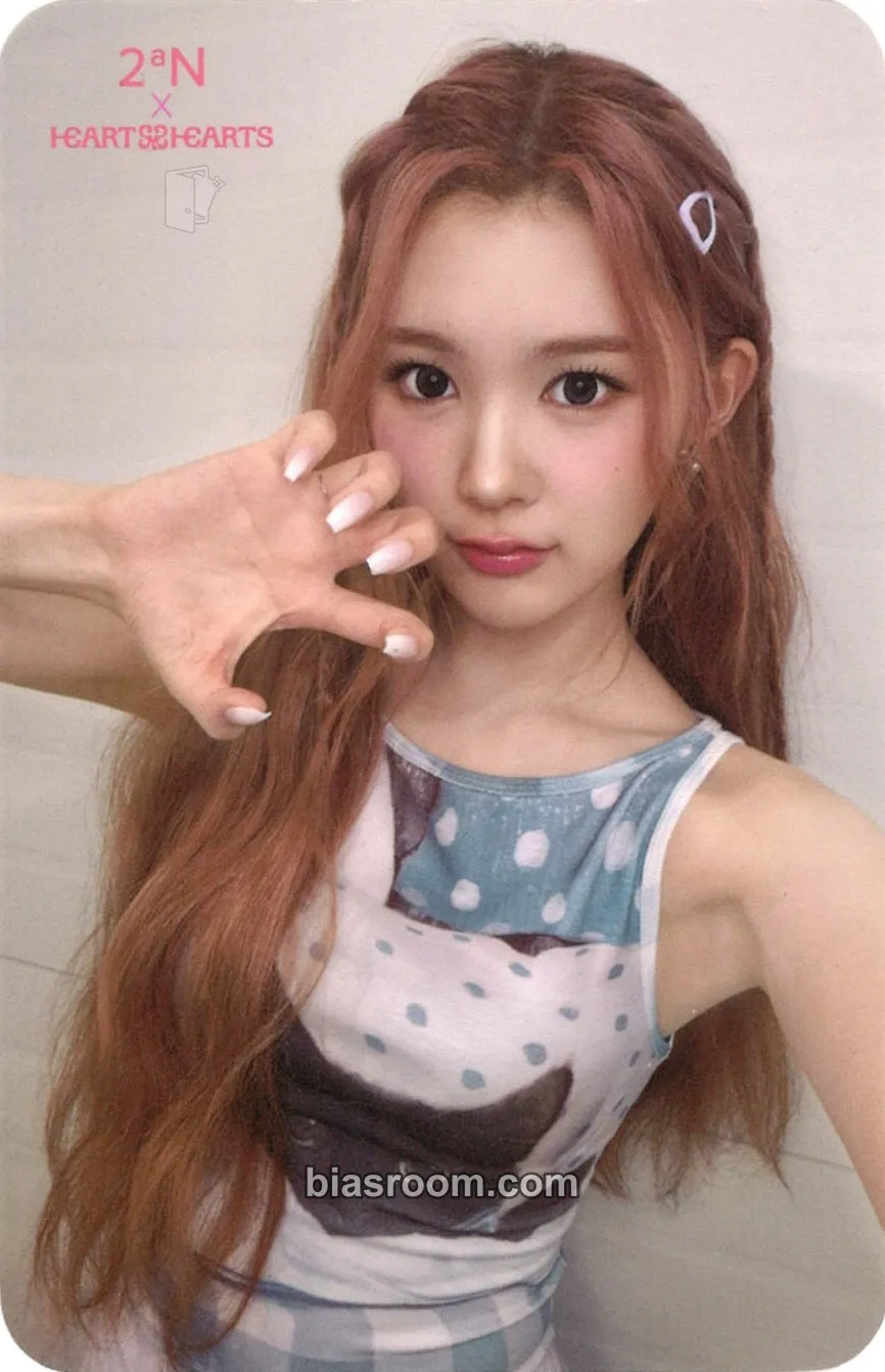 A-na 2aN x Hearts2Hearts Photocard - Hearts2Hearts - Hearts2Hearts K-pop photocard