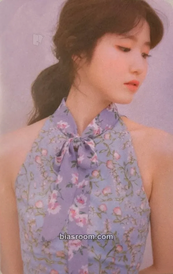 Hitomi HEART*IZ POP-UP STORE Photocard - IZ*ONE - IZ*ONE K-pop photocard