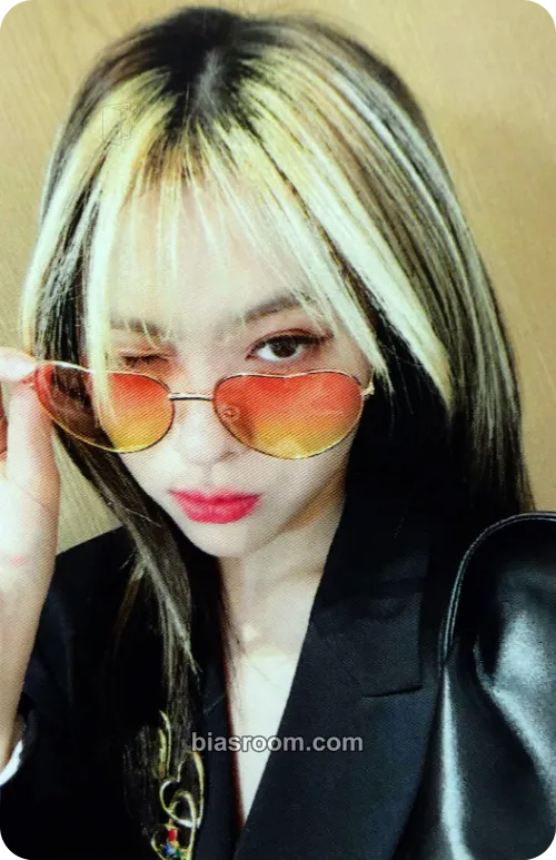 Ryujin Crazy in Love Photocard - ITZY - ITZY K-pop photocard