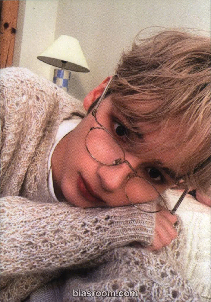 Huening Kai 2024 Dream Week Photocard - TOMORROW X TOGETHER - TOMORROW X TOGETHER K-pop photocard