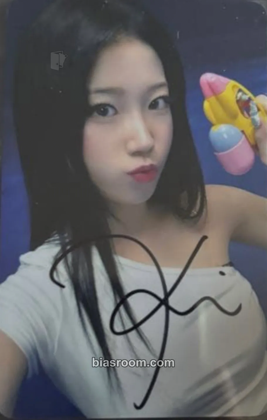 Kazuha CRAZY Photocard - LE SSERAFIM - LE SSERAFIM K-pop photocard
