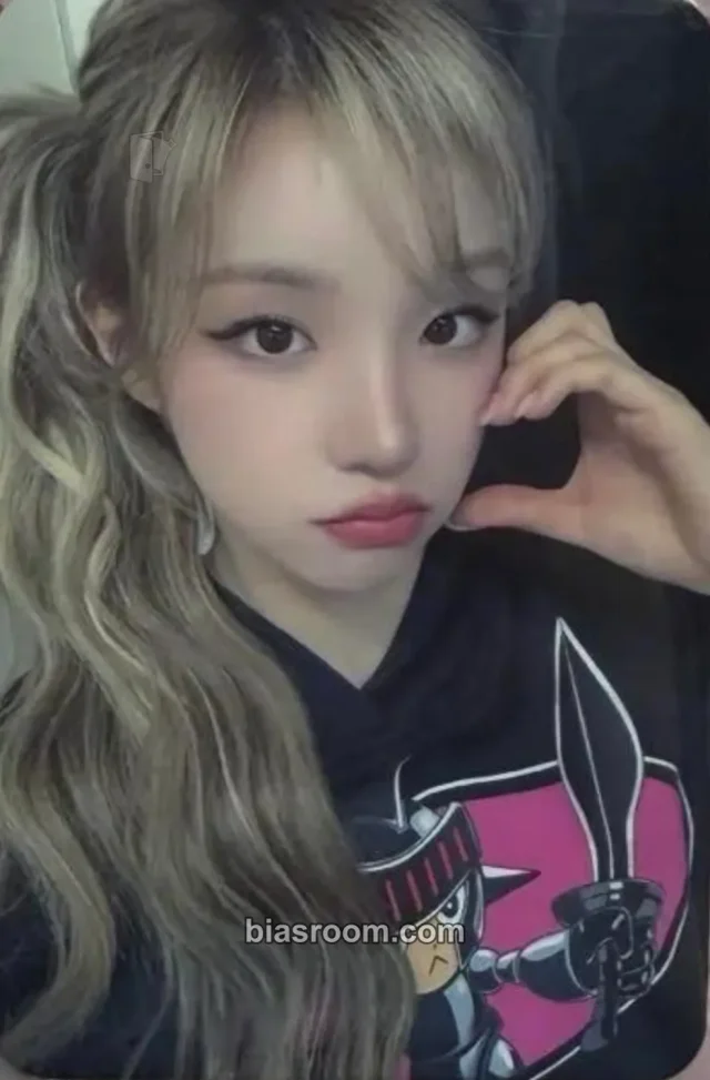 i-dle - Yuqi - 2025 逢い-dle Japan Tour Event fromm store live streaming event