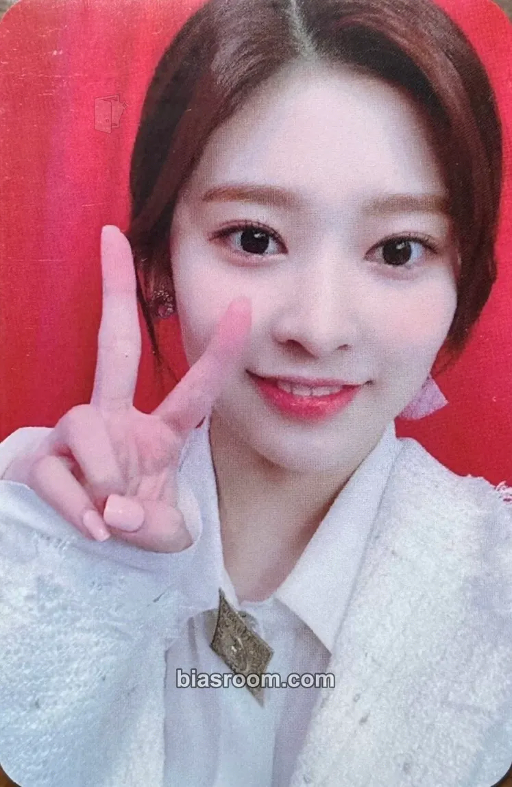 Minju COLOR*IZ Photocard - IZ*ONE - IZ*ONE K-pop photocard