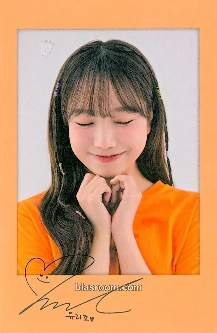 Jo Yuri EYES ON ME Photocard - IZ*ONE - IZ*ONE K-pop photocard