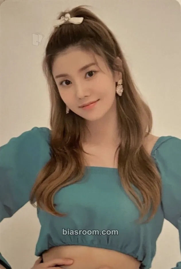 Kwon Eunbi EYES ON ME: The Movie Photocard - IZ*ONE - IZ*ONE K-pop photocard