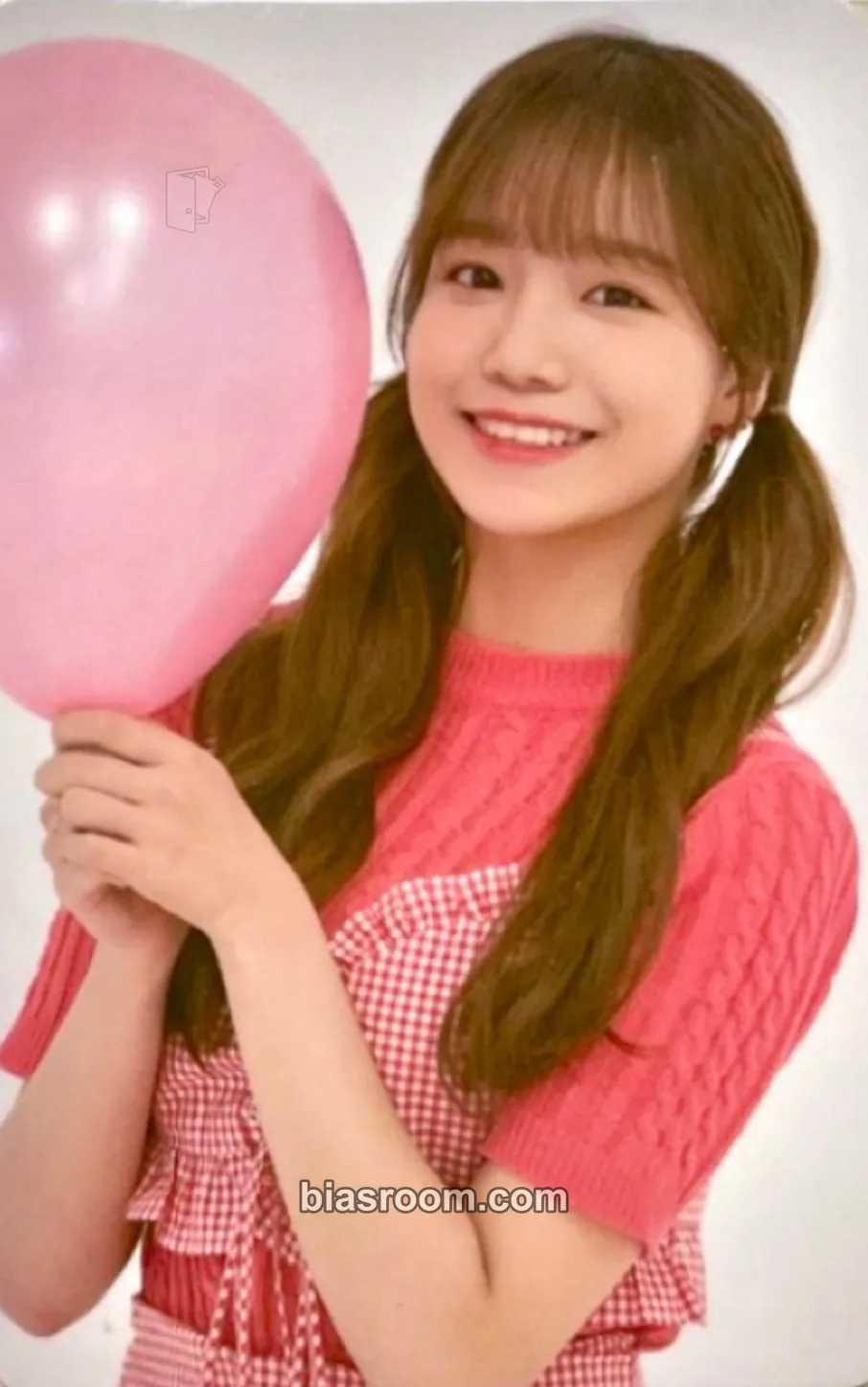 Jo Yuri EYES ON ME: The Movie Photocard - IZ*ONE - IZ*ONE K-pop photocard