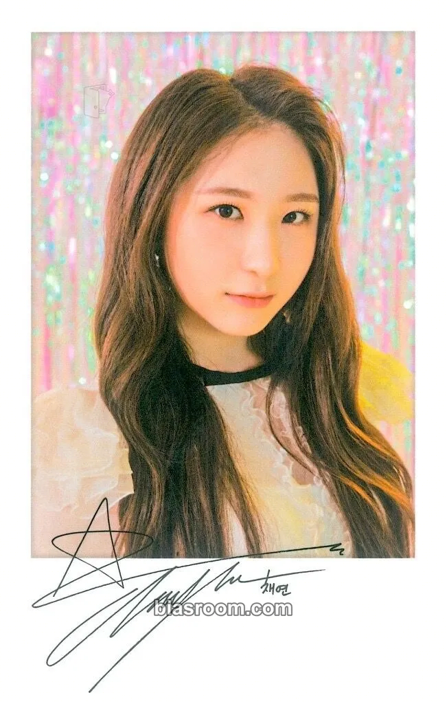 Lee Chaeyeon EYES ON ME Photocard - IZ*ONE - IZ*ONE K-pop photocard