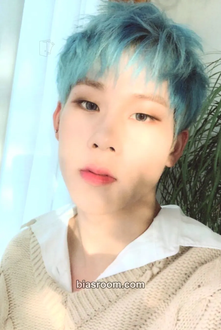 Joohoney Follow - Find You Photocard - MONSTA X - MONSTA X K-pop photocard