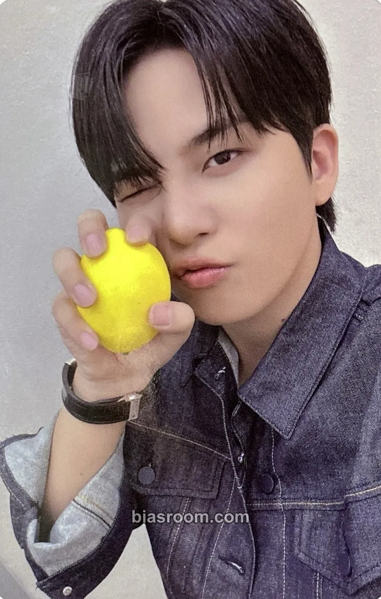 Jongho GOLDEN HOUR : Part.3 Photocard - ATEEZ - ATEEZ K-pop photocard