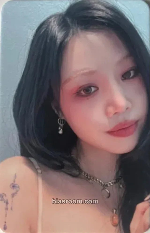 Soojin - Soojin - RIZZ Album soundwave pob (pre-order benefit)