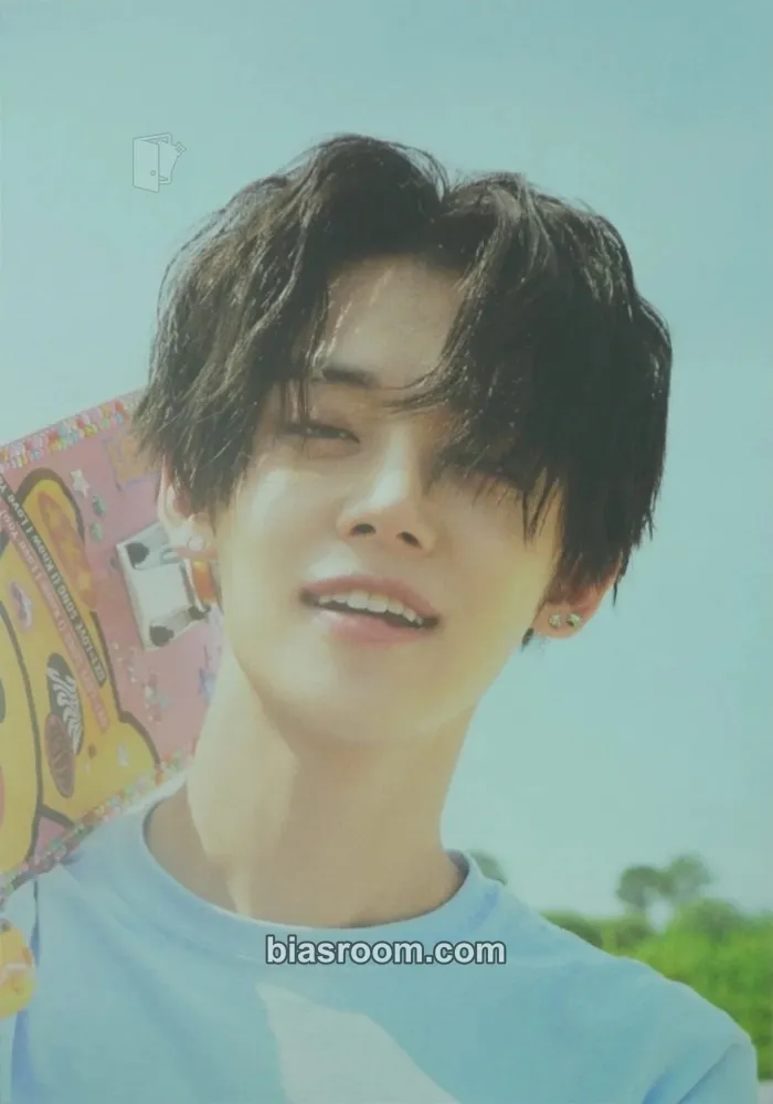 Yeonjun The Chaos Chapter: Fight or Escape Photocard - TOMORROW X TOGETHER - TOMORROW X TOGETHER K-pop photocard