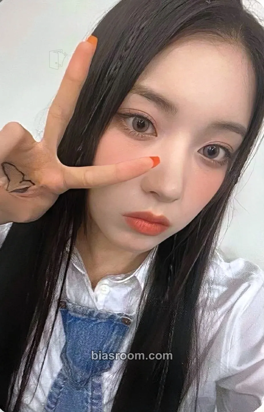 Jiwoo ENTWURF Photocard - NMIXX - NMIXX K-pop photocard