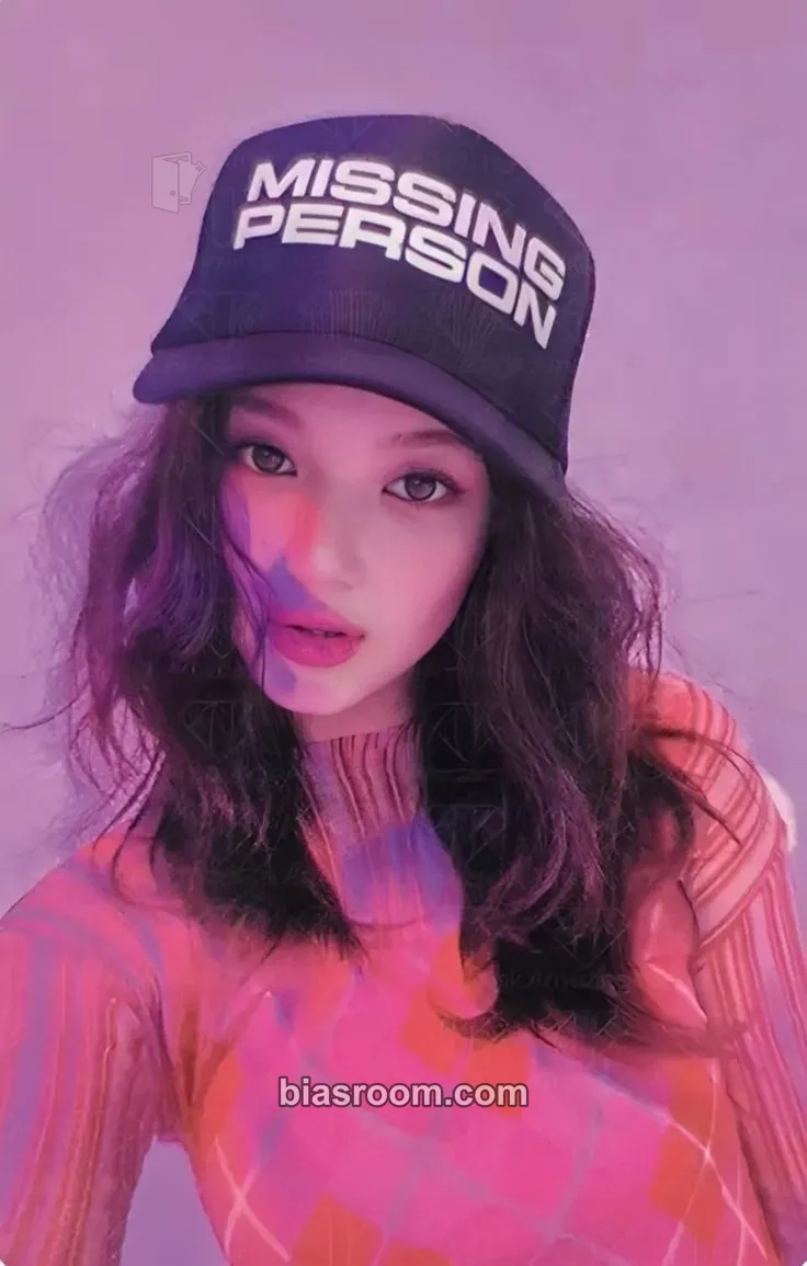 Danielle The Fairy Association (2025 Season's Greetings) Photocard - NewJeans - NewJeans K-pop photocard