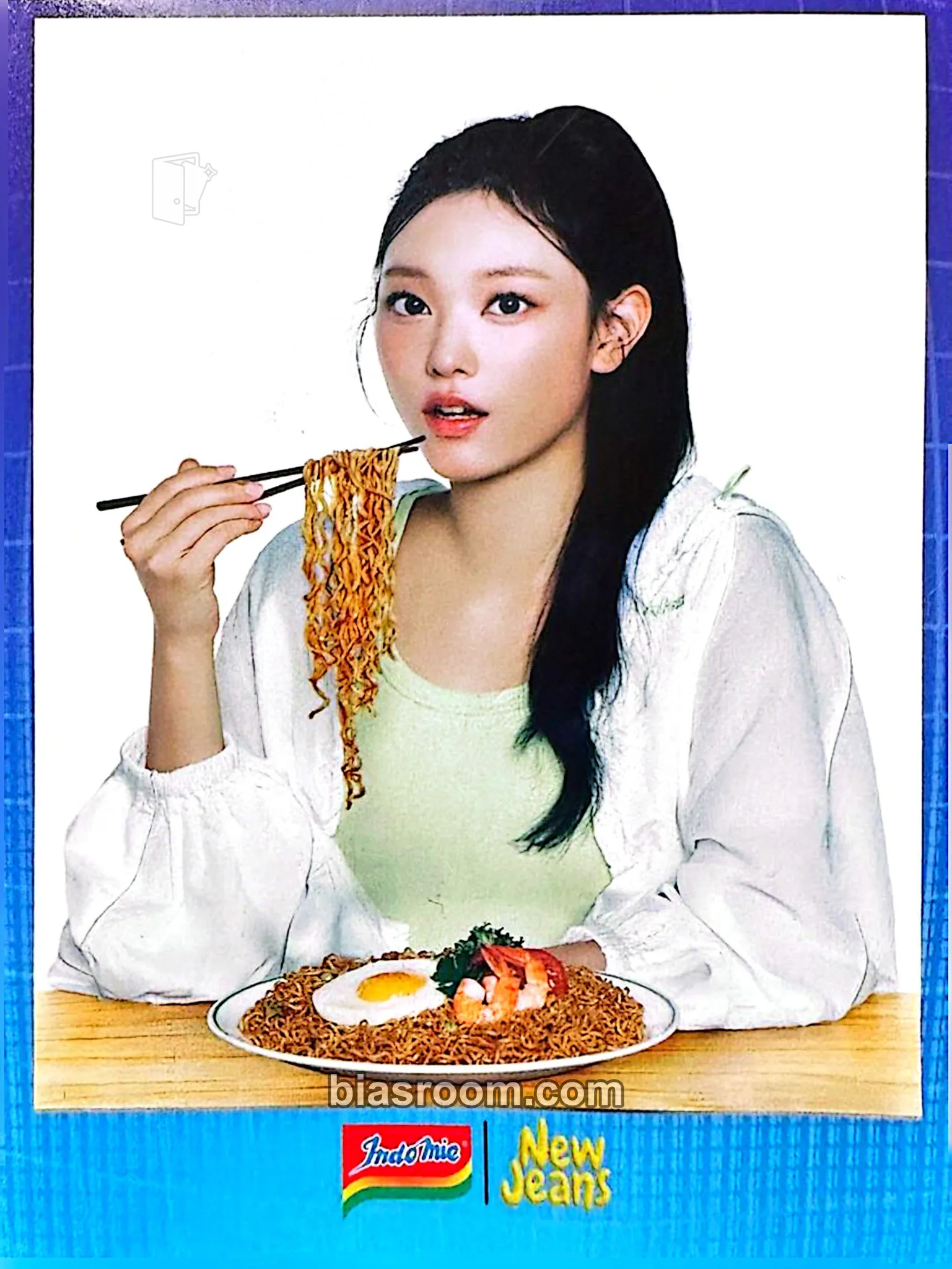 Haerin Indomie Photocard - NewJeans - NewJeans K-pop photocard