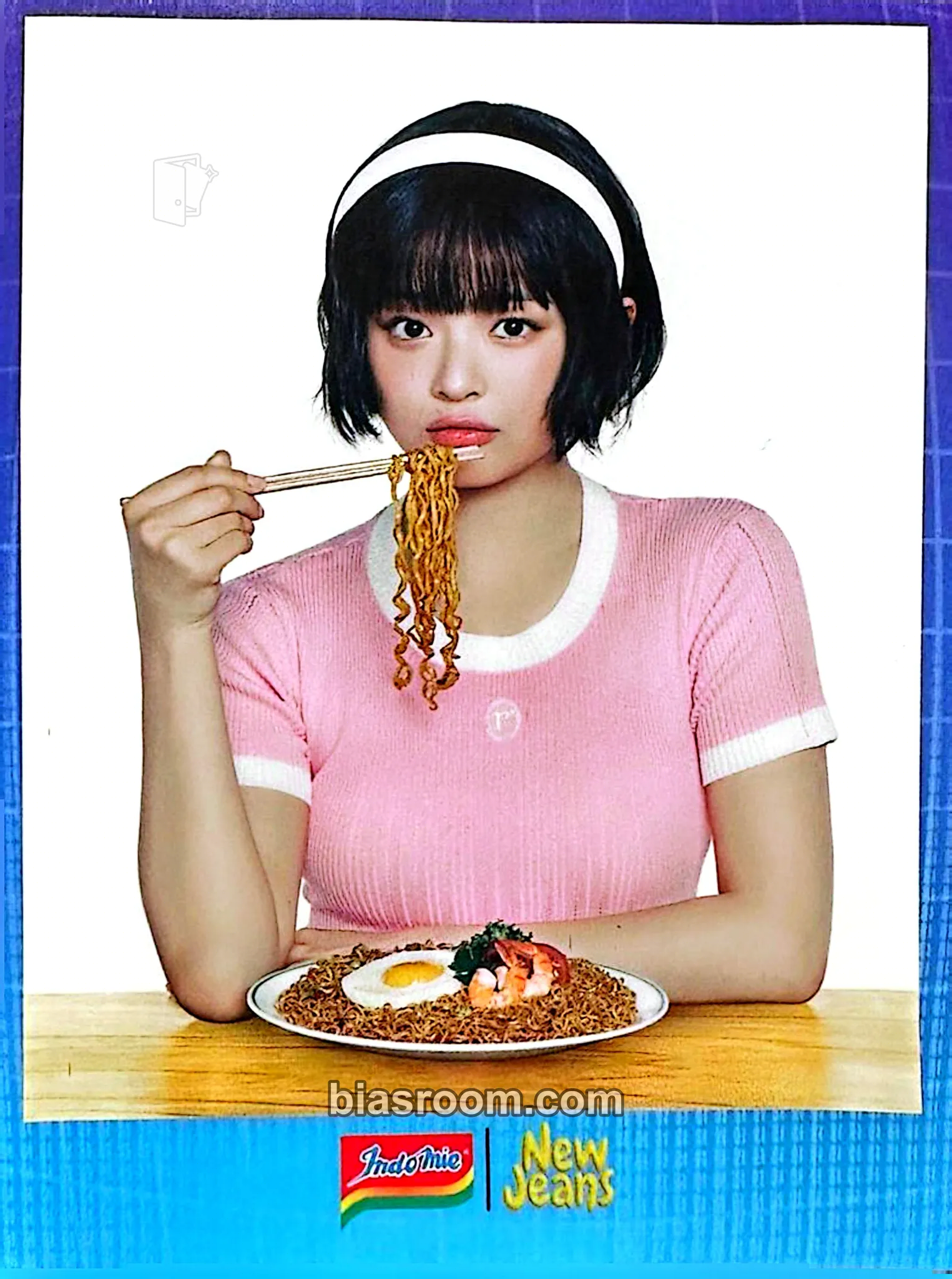 Hanni Indomie Photocard - NewJeans - NewJeans K-pop photocard