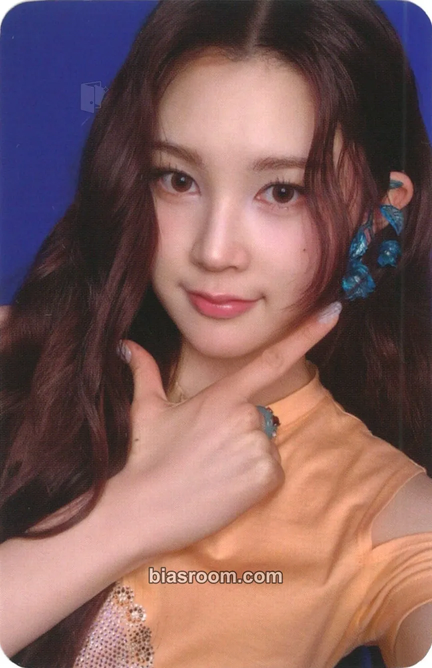 A-na The Chase Photocard - Hearts2Hearts - Hearts2Hearts K-pop photocard