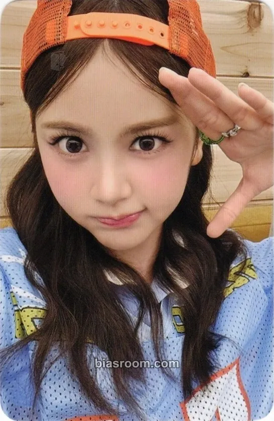 Carmen STYLE Photocard - Hearts2Hearts - Hearts2Hearts K-pop photocard