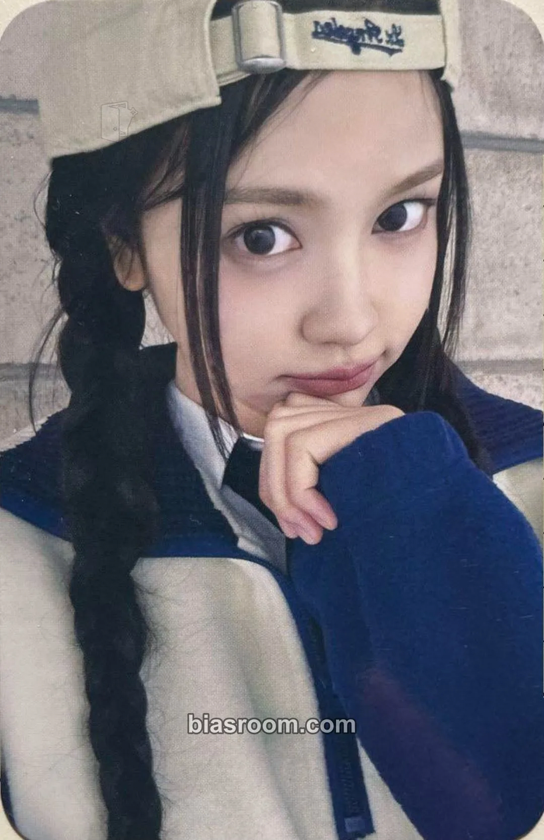Carmen The Chase Photocard - Hearts2Hearts - Hearts2Hearts K-pop photocard