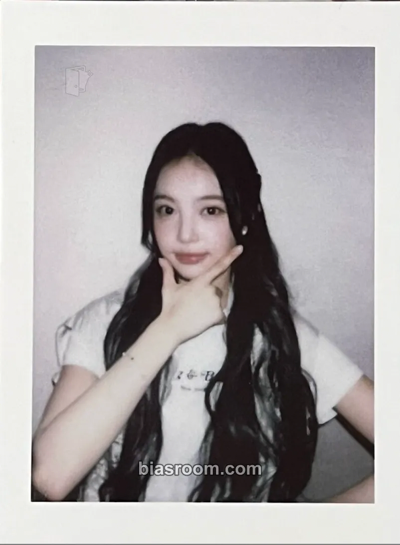 Ian The Chase Photocard - Hearts2Hearts - Hearts2Hearts K-pop photocard