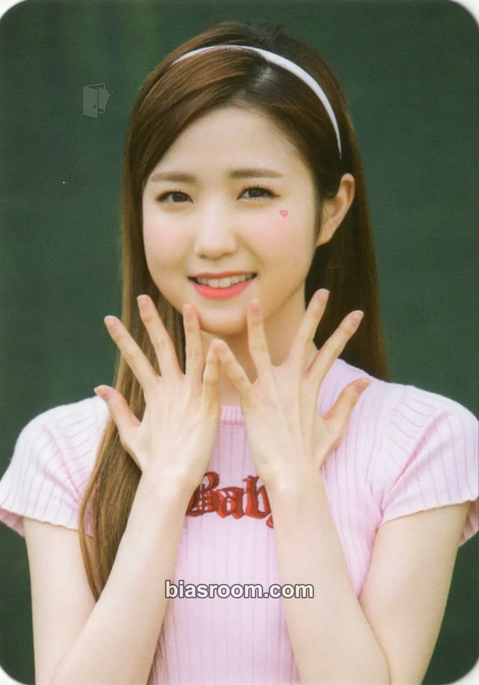 Hitomi DICON VOLUME 8 “LOOK AT MY iZ” Photocard - IZ*ONE - IZ*ONE K-pop photocard