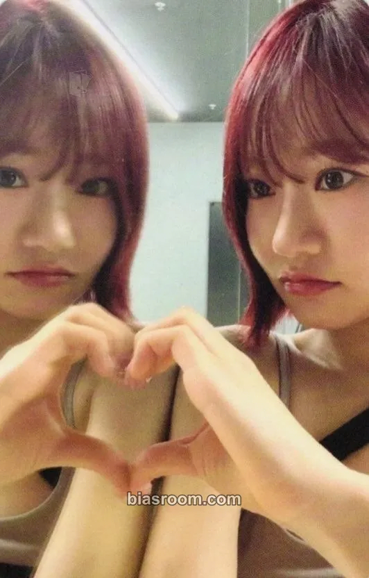 Julie 224 Photocard - KISS OF LIFE - KISS OF LIFE K-pop photocard