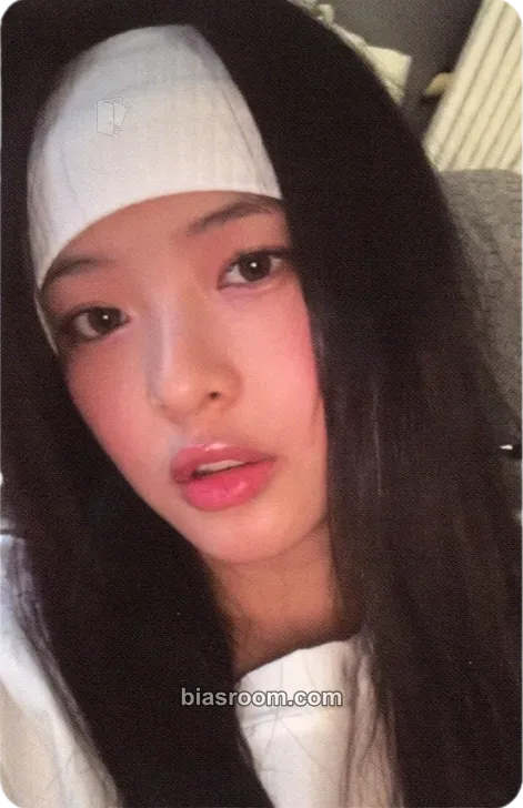 Hanni Bunnies Camp Tokyo Dome - The Second Fanmeeting Photocard - NewJeans - NewJeans K-pop photocard