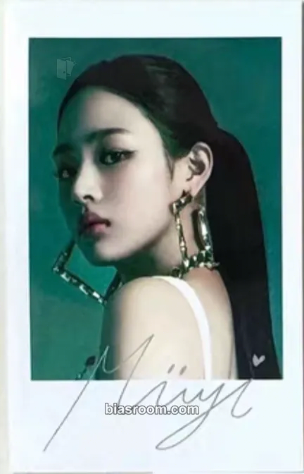 Minji How Sweet Photocard - NewJeans - NewJeans K-pop photocard
