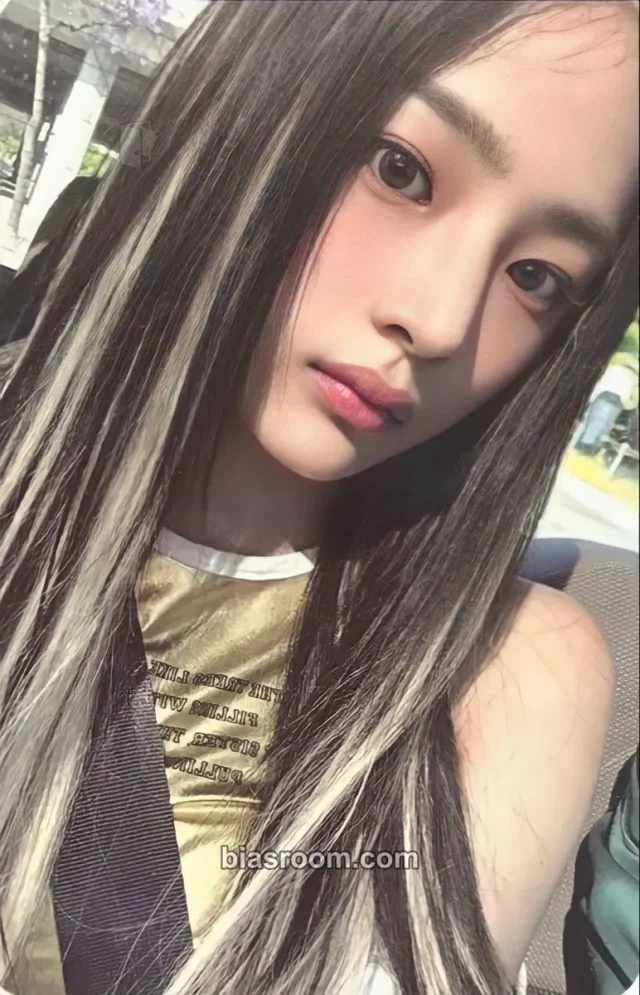 NewJeans - Minji - Get Up Album music bank broadcast