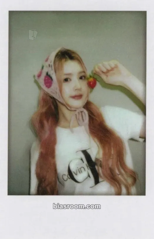 A-na STYLE Photocard - Hearts2Hearts - Hearts2Hearts K-pop photocard