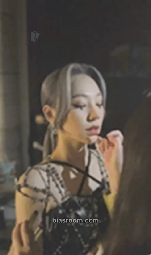 PRIMROSE - Yeum - Red Moon Album album photocard