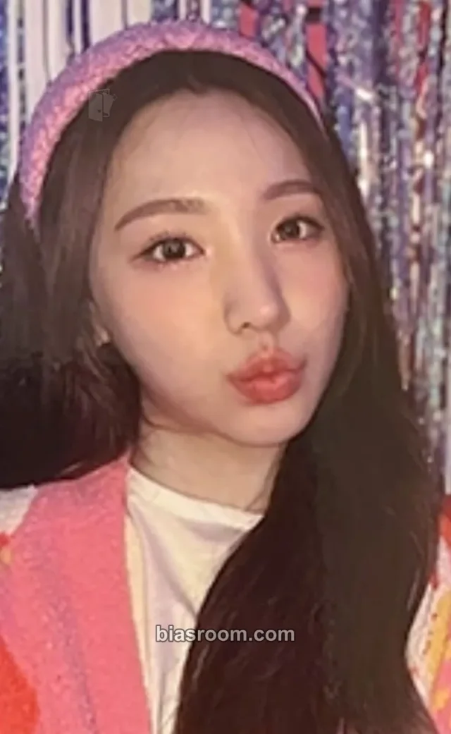 PRIMROSE - Yeum - Red Moon Album album photocard