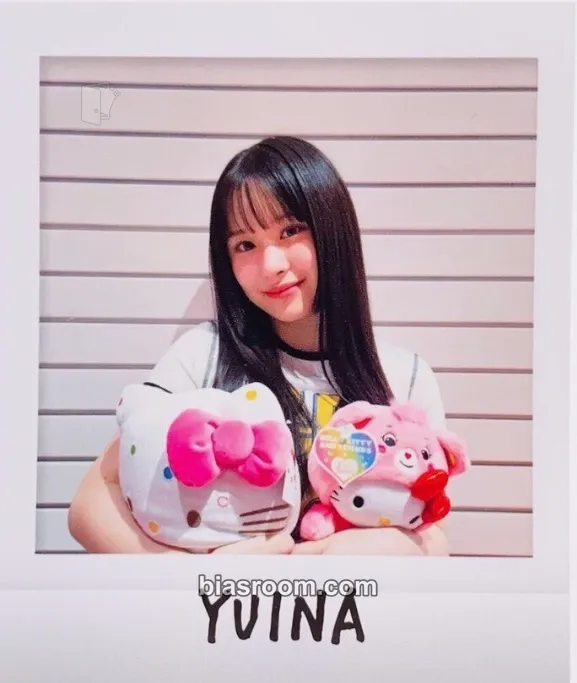 Yuina Hashtag# Photocard - Candy Shop - Candy Shop K-pop photocard