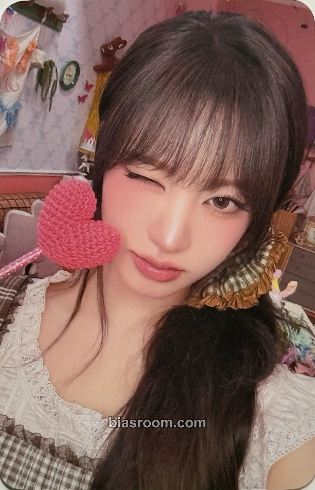 Liz 2026 Season's Greetings: ATELIER IVE Photocard - IVE - IVE K-pop photocard