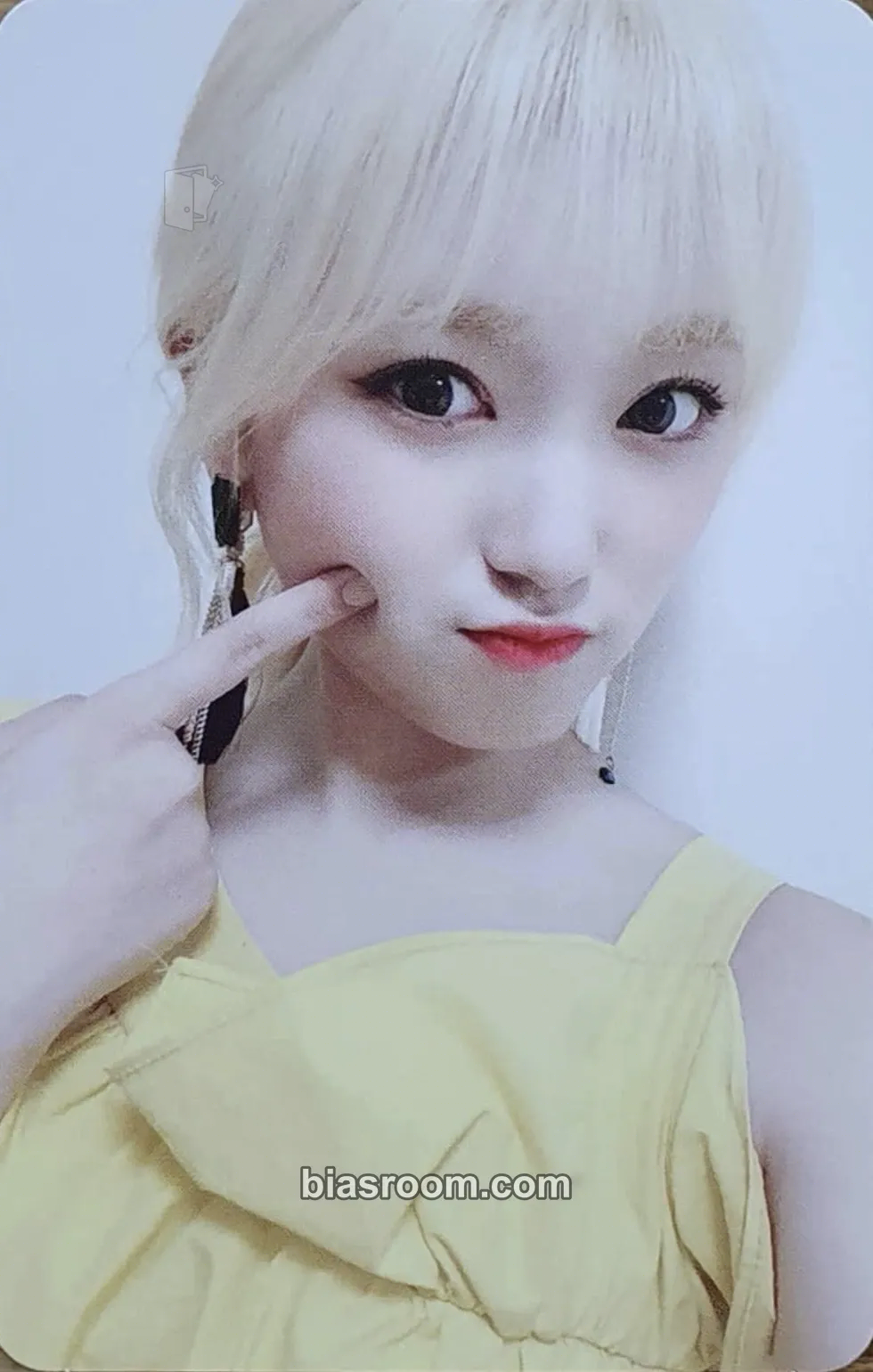 Nako BLOOM*IZ Photocard - IZ*ONE - IZ*ONE K-pop photocard