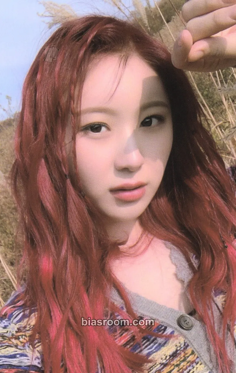 Lee Chaeyeon One-reeler / Act IV Photocard - IZ*ONE - IZ*ONE K-pop photocard