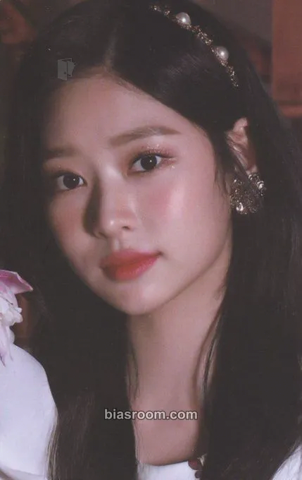 Minju One-reeler / Act IV Photocard - IZ*ONE - IZ*ONE K-pop photocard