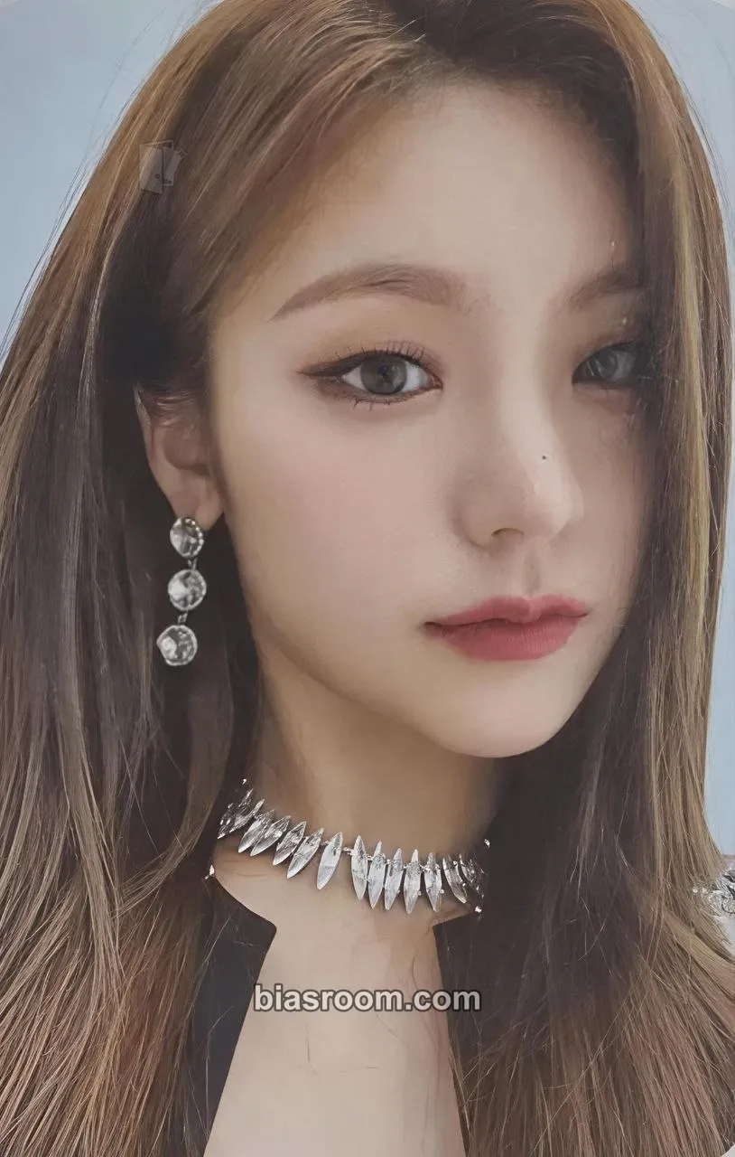 Yeji ITZY The 1st World Tour 'Checkmate' Photocard - ITZY - ITZY K-pop photocard