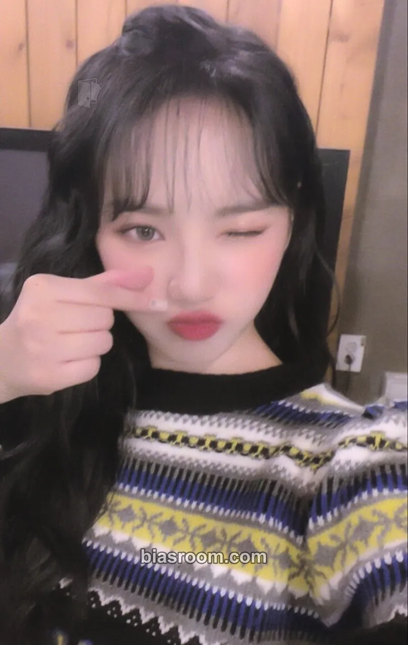 Kim Chaewon One-reeler / Act IV Photocard - IZ*ONE - IZ*ONE K-pop photocard