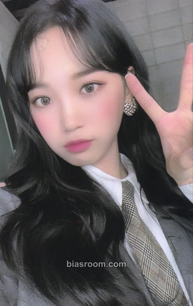 Kim Chaewon One-reeler / Act IV Photocard - IZ*ONE - IZ*ONE K-pop photocard
