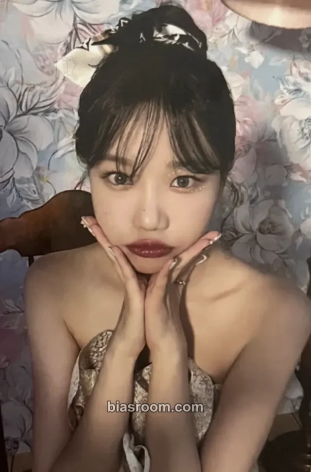 Jo Yuri - Jo Yuri - Op.22 Y-Waltz : in Major Album album photocard jewel case version