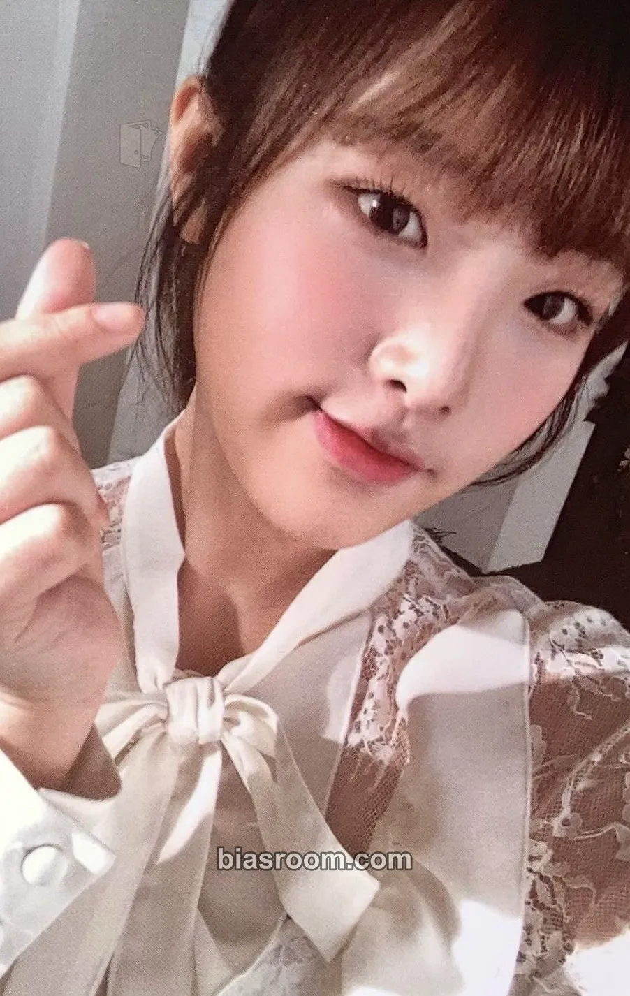 Yena EYES ON ME in SEOUL - DVD Version Photocard - IZ*ONE - IZ*ONE K-pop photocard