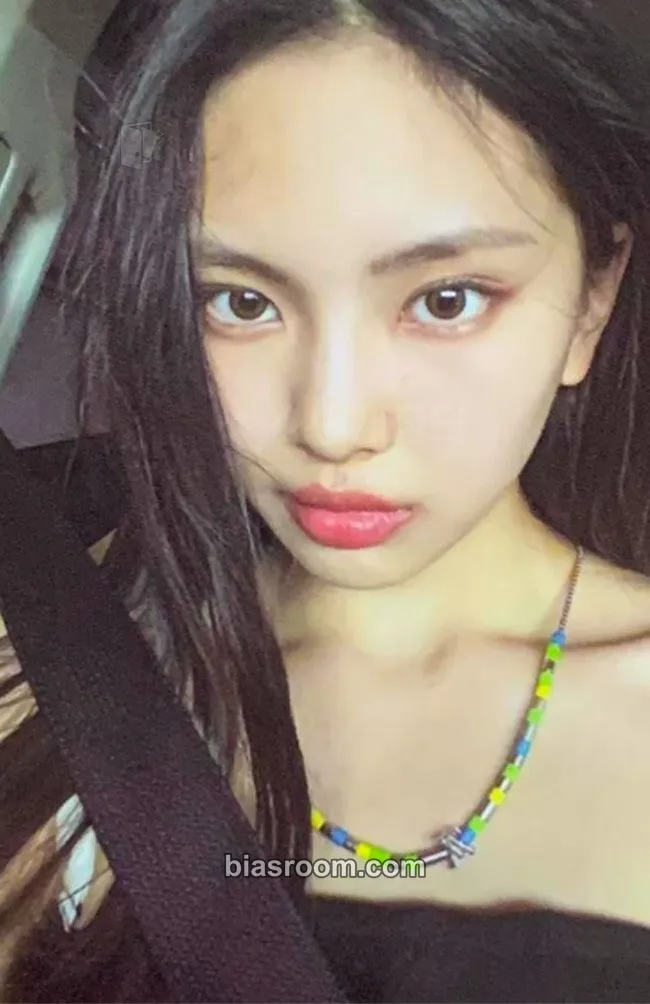 Hyein NewJeans 1st EP “New Jeans” Photocard - NewJeans - NewJeans K-pop photocard