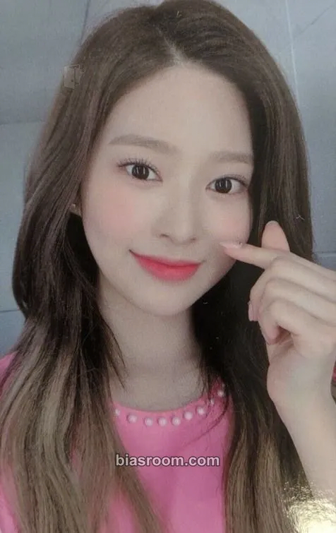 Minju Oneiric Diary Photocard - IZ*ONE - IZ*ONE K-pop photocard