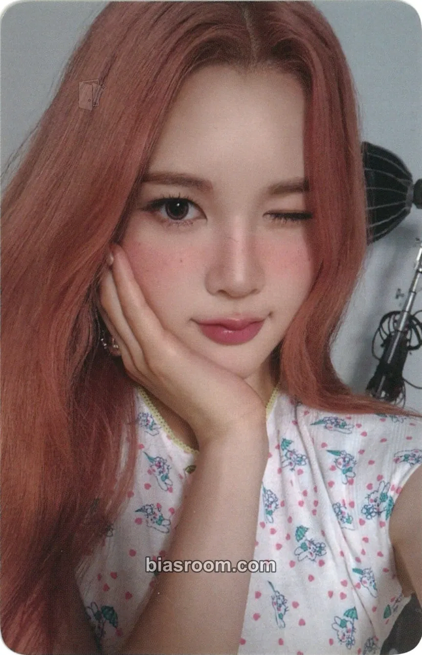 A-na STYLE Photocard - Hearts2Hearts - Hearts2Hearts K-pop photocard