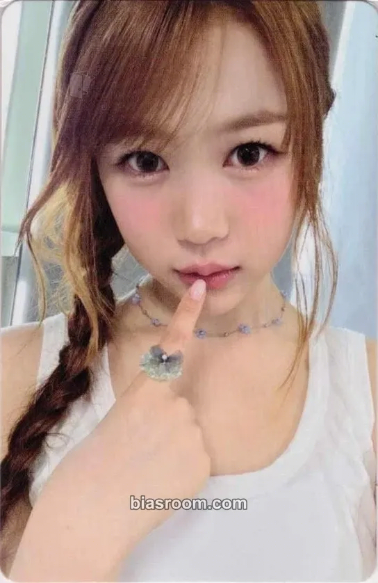 Ye-on STYLE Photocard - Hearts2Hearts - Hearts2Hearts K-pop photocard