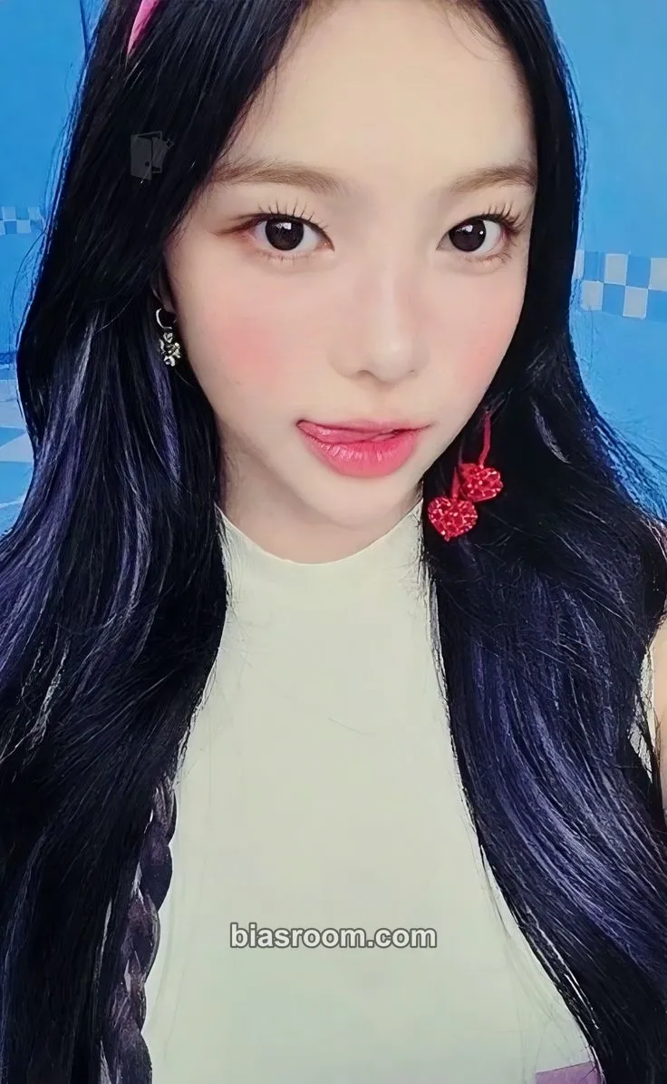 Ian STYLE Photocard - Hearts2Hearts - Hearts2Hearts K-pop photocard