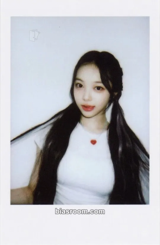 Ian STYLE Photocard - Hearts2Hearts - Hearts2Hearts K-pop photocard