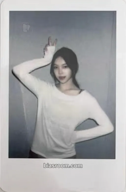 Ian STYLE Photocard - Hearts2Hearts - Hearts2Hearts K-pop photocard