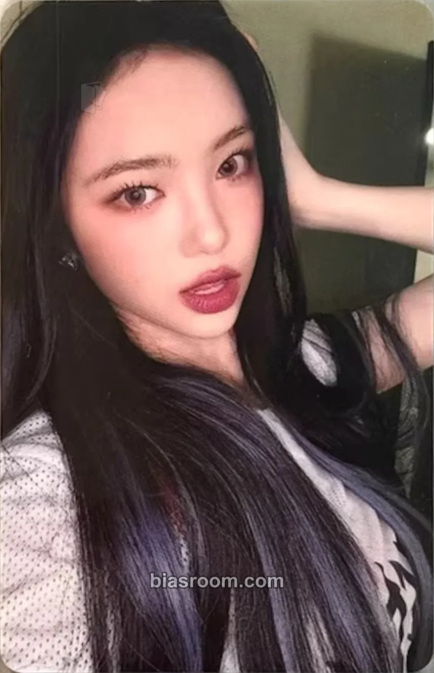 Ian STYLE Photocard - Hearts2Hearts - Hearts2Hearts K-pop photocard