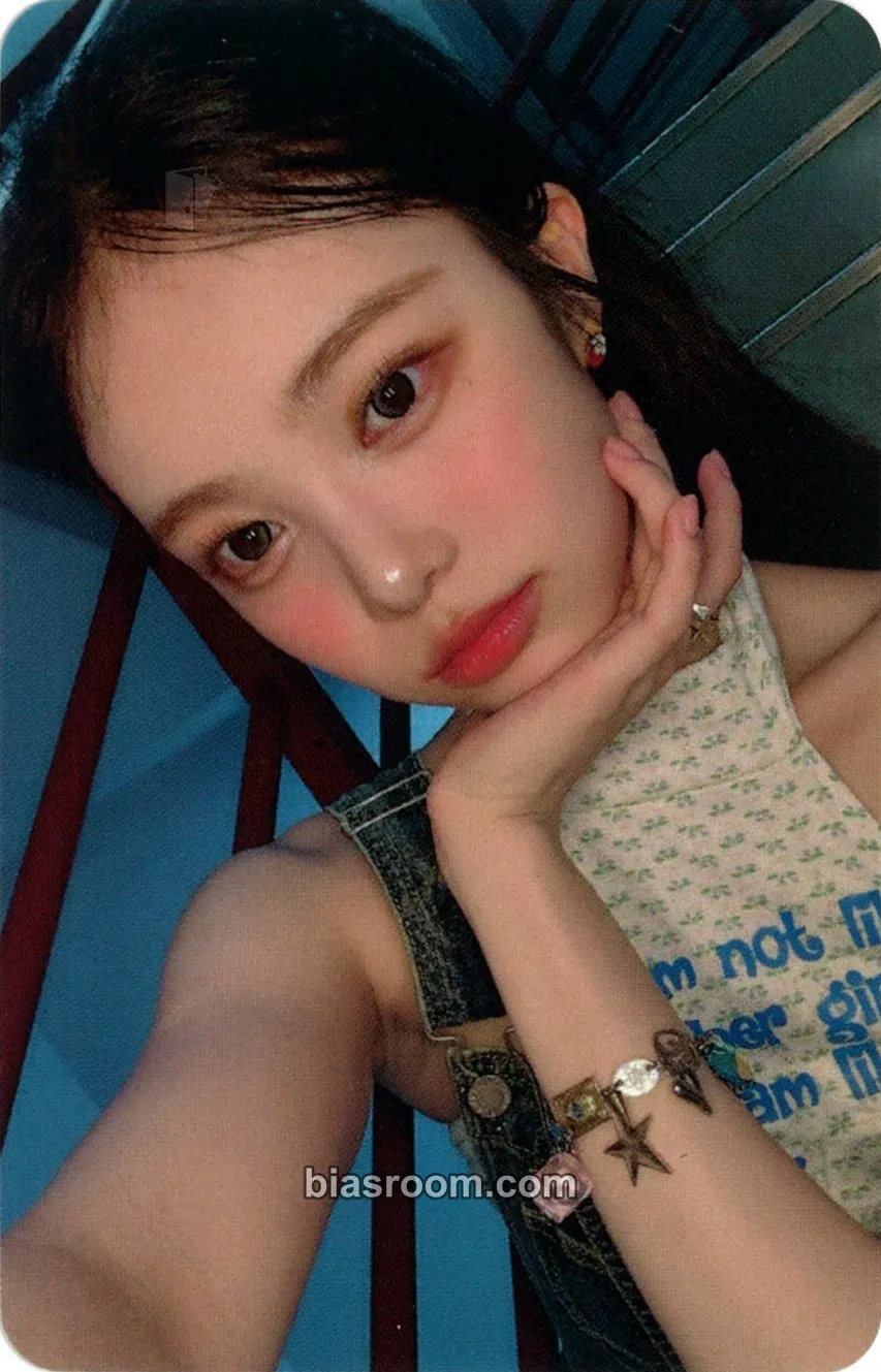 Ian FOCUS Photocard - Hearts2Hearts - Hearts2Hearts K-pop photocard